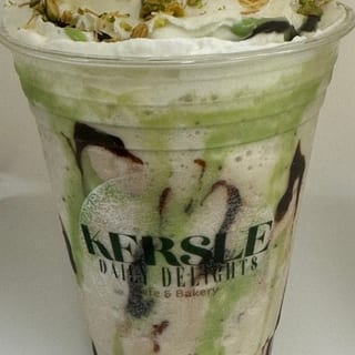 16oz Dubai Chocolate Smoothie