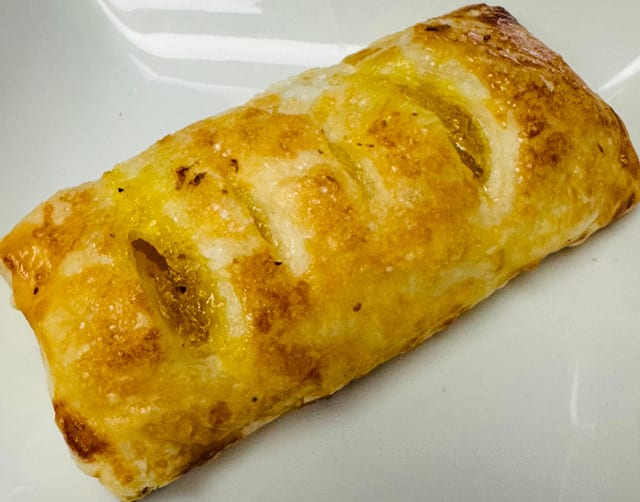 Pineapple Roll Puff Pastry.