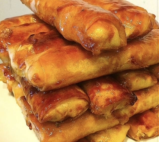 1 Dozen Turon (Banana Roll).